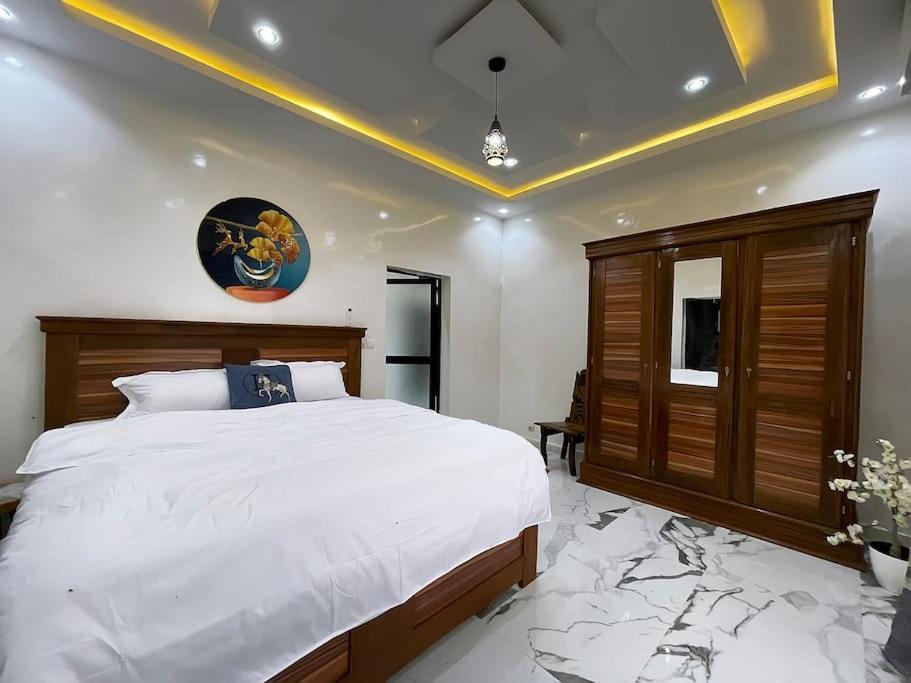 Villa Adja Nafy A Saly Gandigal 外观 照片
