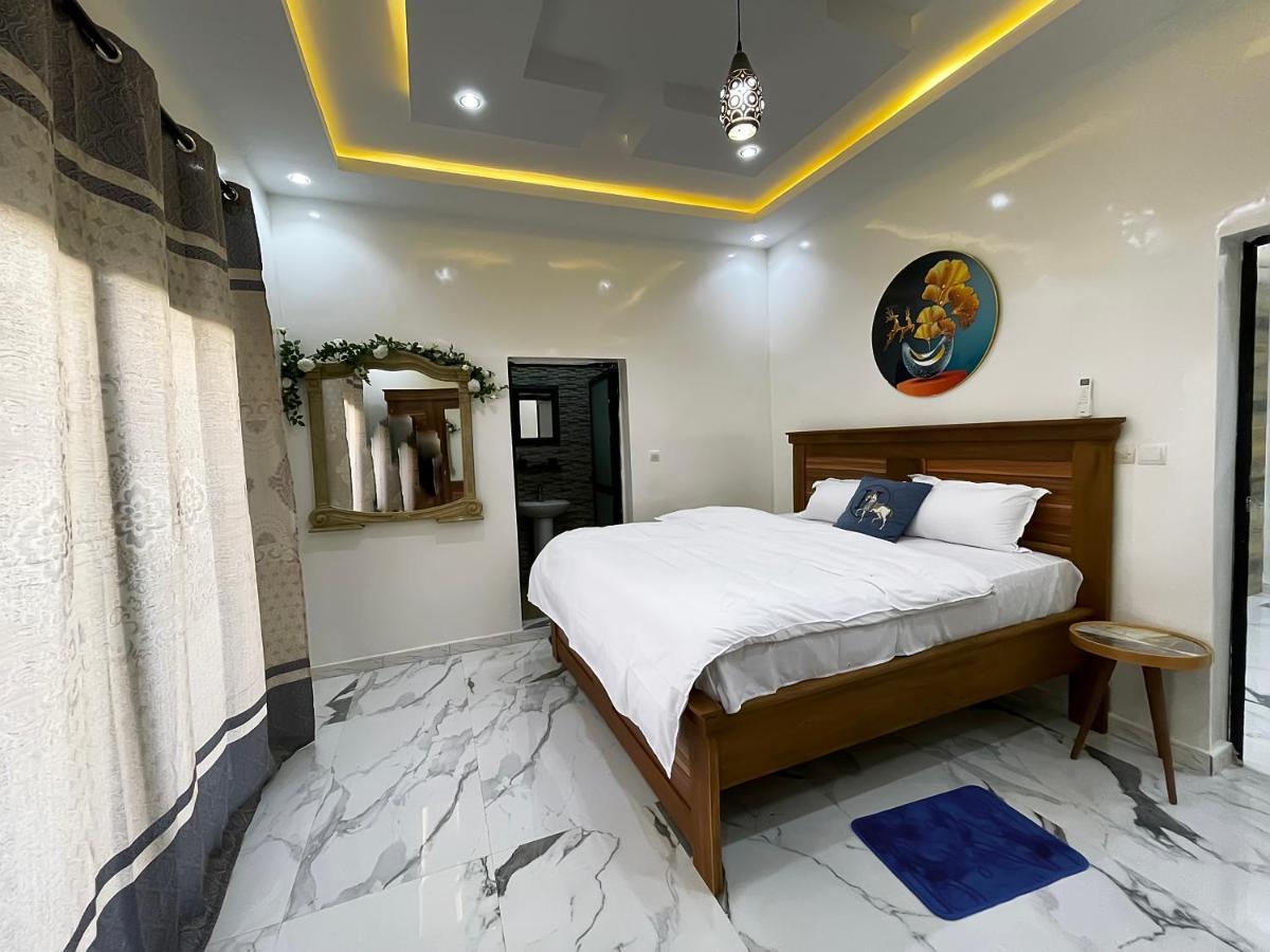 Villa Adja Nafy A Saly Gandigal 外观 照片