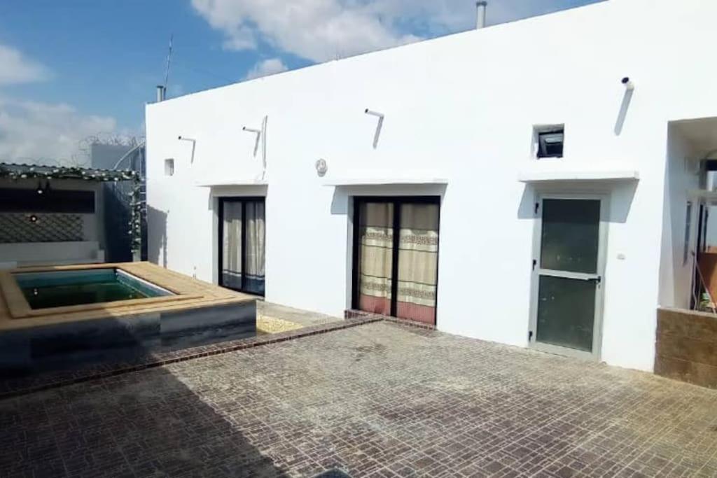 Villa Adja Nafy A Saly Gandigal 外观 照片