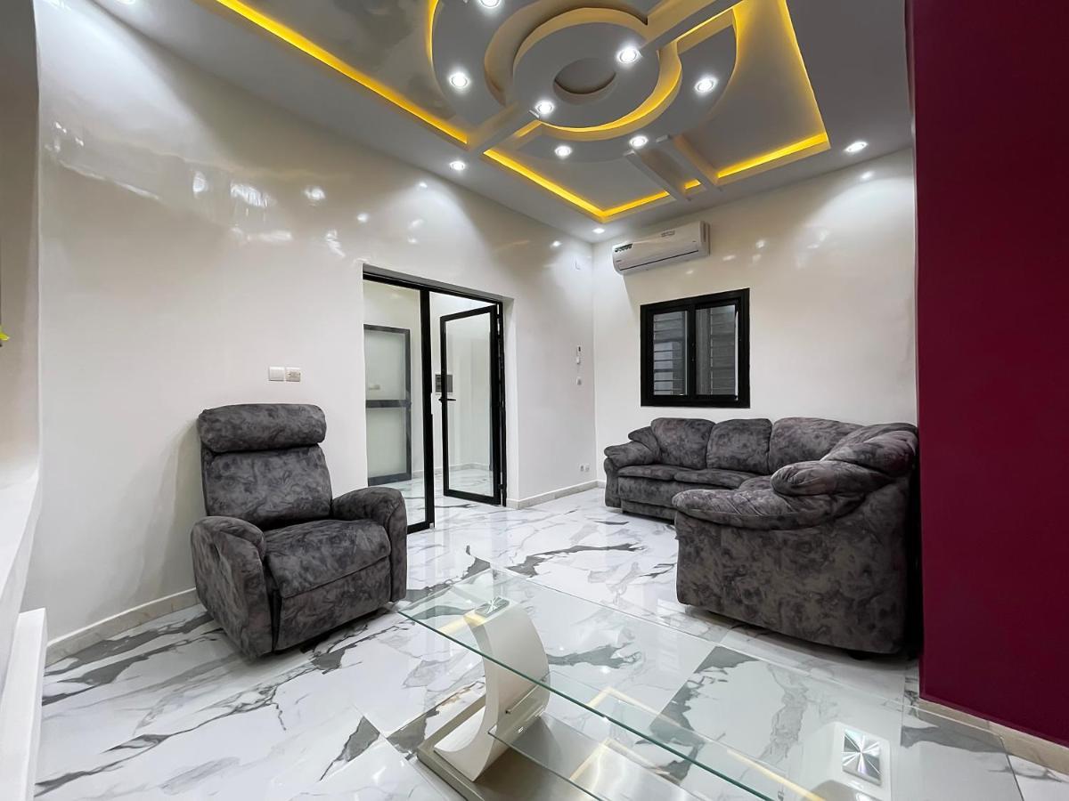 Villa Adja Nafy A Saly Gandigal 外观 照片
