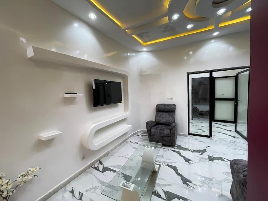 Villa Adja Nafy A Saly Gandigal 外观 照片